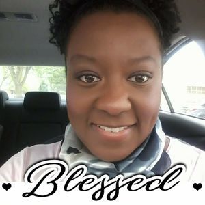 Meet your Posher, Sundra